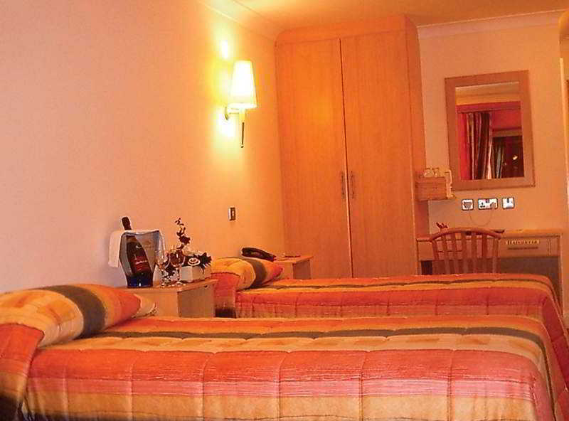 The Corralea Court Hotell Tuam Eksteriør bilde