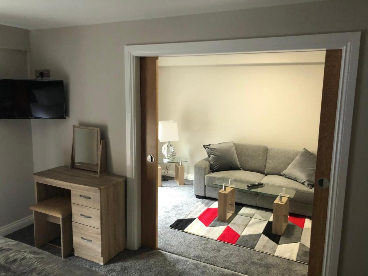 The Corralea Court Hotell Tuam Eksteriør bilde